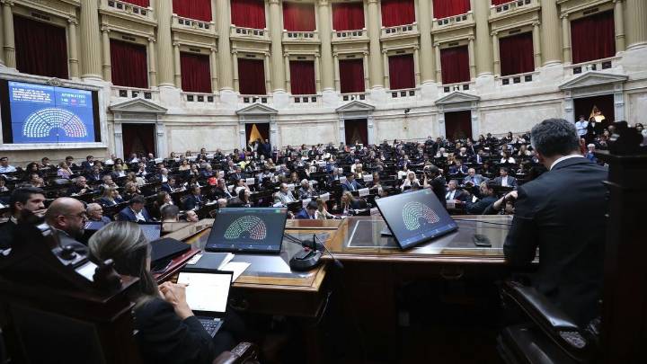 Extraordinarias en Diputados: el oficialismo busca sesionar la semana próxima para debatir el Presupuesto 2026