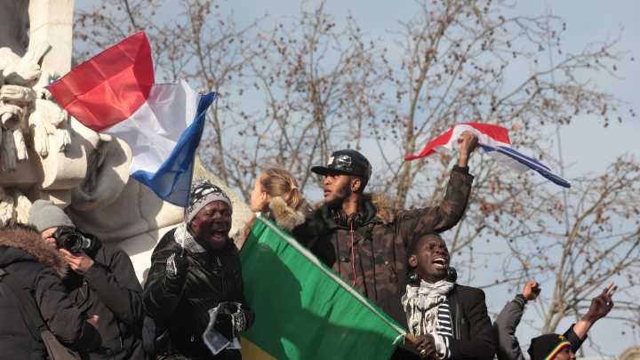 Francia, colonia de sus colonias: así ha cambiado la demografía del país con la inmigración por bandera