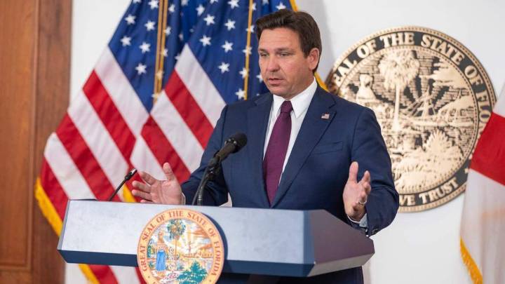 DeSantis touts teacher raises in his final Florida budget proposal