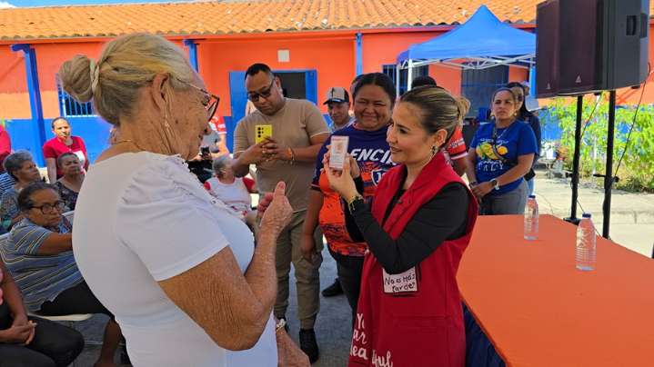 Valencia: IAMTT ha otorgado más de 500 carnets para adultos mayores