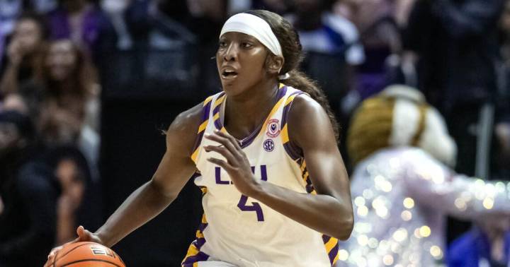 How LSU’s Flau’jae Johnson restored confidence she lost with Team USA in win over Duke