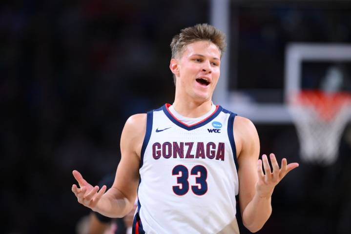 Watch #18 Kentucky vs. #11 Gonzaga basketball, free Streameast alternatives, time, TV channel