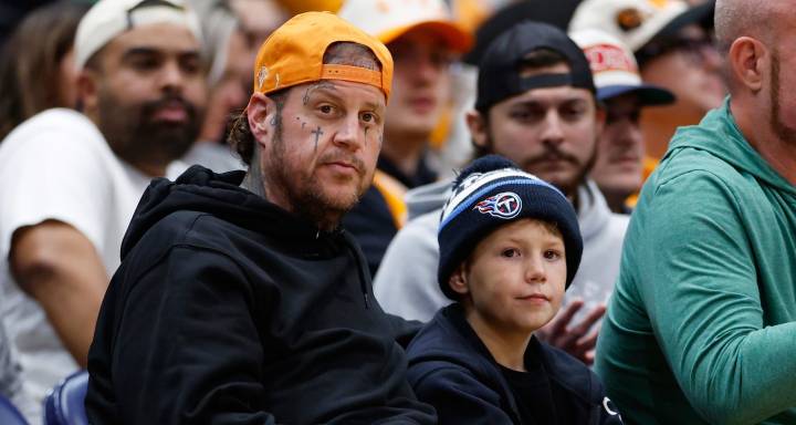 Jelly Roll Enjoys Rare Night Out with Son Noah Buddy, 9, at College Basketball Game! | Celebrity Babies, Jelly Roll