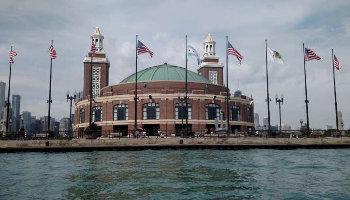 Power outage at Navy Pier halts WBEZ broadcast, impacts Sun