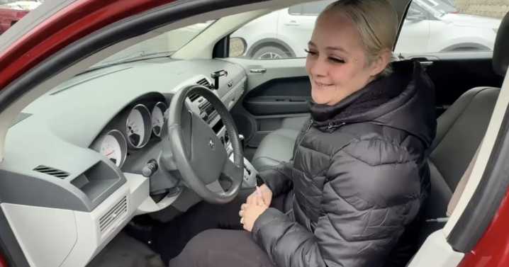 Mom of nine gets surprise car after homelessness struggle