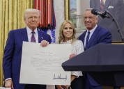 Cele|bitchy | Cheryl Hines is ‘disappointed’ with the Kennedy family for not supporting Bobby