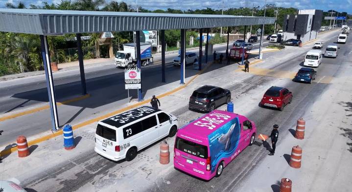 Refuerzan seguridad con filtros simultáneos de acceso y salida en Playa del Carmen