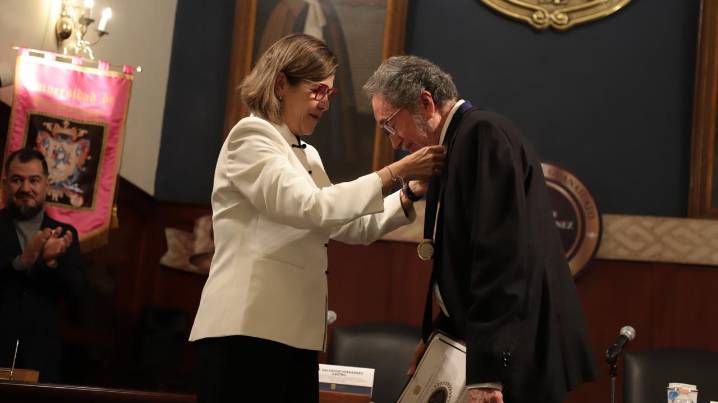 Distingue UG con Honoris Causa al Dr. Arturo Jiménez, referente internacional en ingeniería química