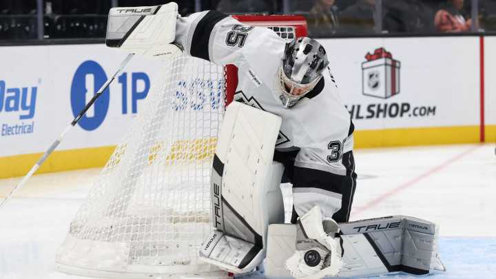 Kings at Kraken odds, picks and predictions