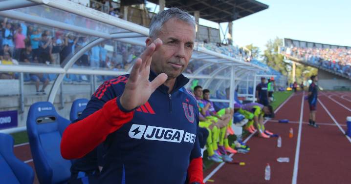 Las luces y sombras que deja Gustavo Álvarez en su paso por la Universidad de Chile