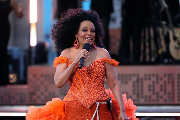Diana Ross will headline 'Dick Clark’s New Year’s Rockin’ Eve' lineup