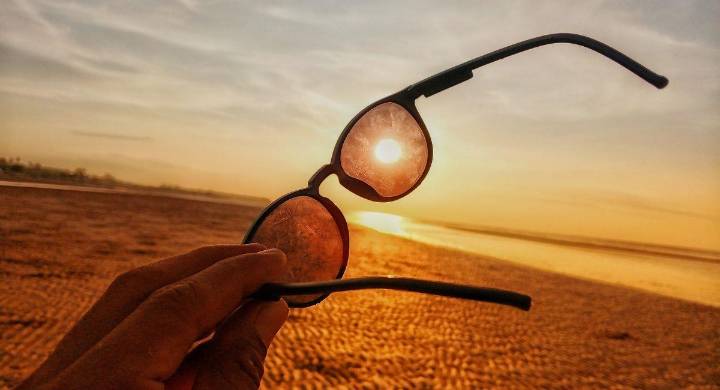 Salud visual: ¿cómo cuidar tus ojos durante estas vacaciones?, recomendaciones de expertos