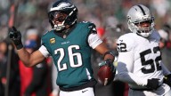 Check out the big plays from the Eagles-Raiders game in Week 15 of the NFL season.