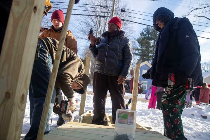 Wheelchair ramp built by middle school students helps father return home