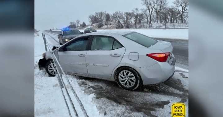 Iowa patrol handles over 800 calls during snow