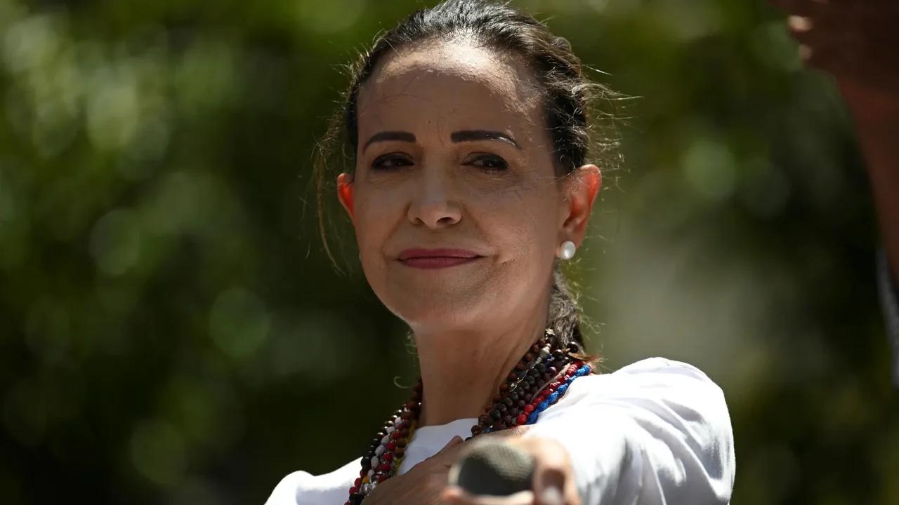 Descartan que la nobel de paz María Corina Machado se mantengan en el exilio tras viaje a Noruega