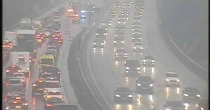 Live: M4 queues after four