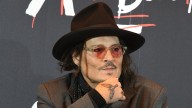 Johnny Depp producirá, y posiblemente protagonizará, una clásica obra de sátira fantástica soviética