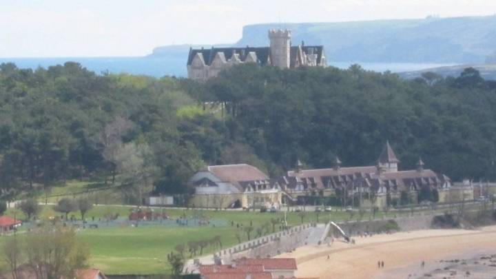 El Parlamento de Cantabria se opone a que el Palacio de La Magdalena sea Lugar de Memoria