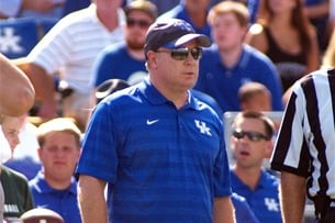 Kentucky is expected to fire head football coach Mark Stoops Monday