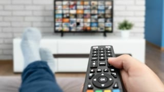 Paramount lanza OPA de 108.000 millones de dólares por Warner Bros, por encima de Netflix