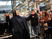 Jessie J surprises passers-by at St Pancras with performance