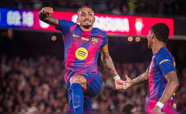 Con doblete de Raphinha, Barcelona venció a Osasuna y sigue firme como líder de LaLiga