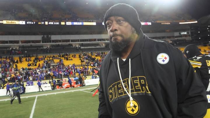 Mike Tomlin addresses fans chanting for his firing during Steelers' loss to the Bills