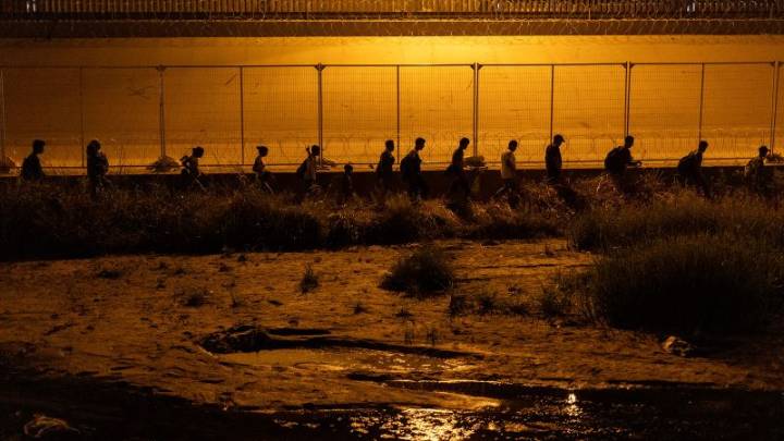 Trump blames Maduro for migrants, but a war in Venezuela could create millions of refugees