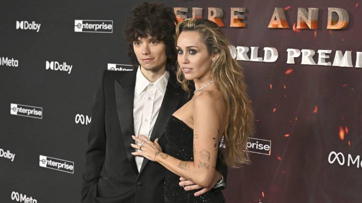 Miley Cyrus engaged to Maxx Morando