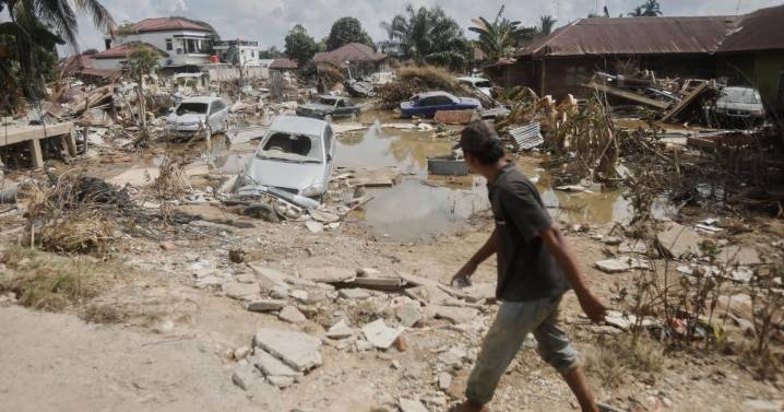 Suplican por ayuda tras inundaciones y aludes que dejaron más de 1.500 muertos en Asia