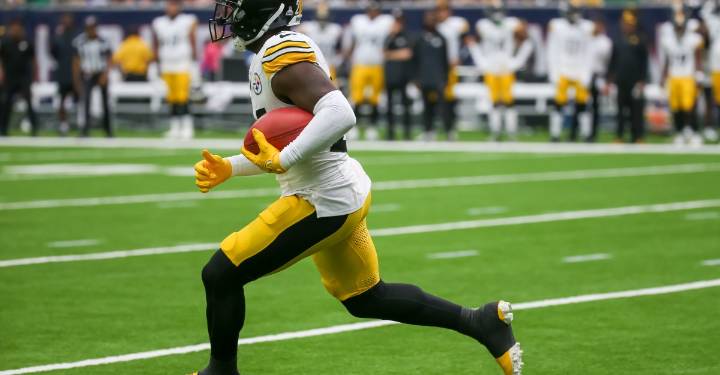 Former Steelers CB announces retirement