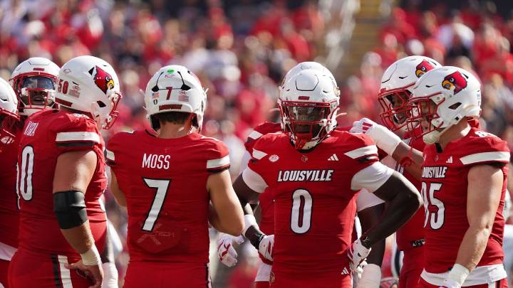 Cardinals, Hilltoppers set to go bowling