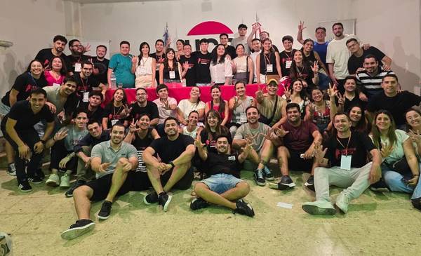 Previo a la elección nacional, la Juventud Radical votó autoridades y hubo escándalo