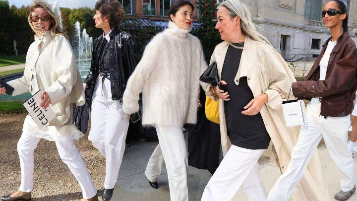 7 Failsafe Ways to Wear White Jeans This Winter