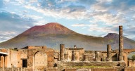 Pompeii archaeology breakthrough as experts make fascinating building discovery 