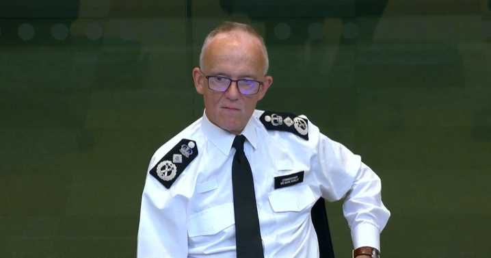 Met Police boss says some shop security guards 'tipping off shoplifters'