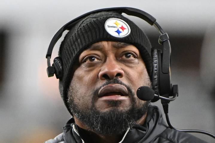 Mike Tomlin & Bill Cowher’s Super Bowl Weapon Gives Away Harsh Locker Room Reality After Playoffs Elimination Mike Tomlin and Bill Cowher's Super Bowl champ spills locker room secrets on how a few lea