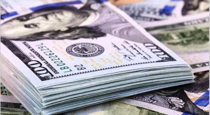 Dólar estable ante el peso en ventanillas este jueves; así cotizó hoy