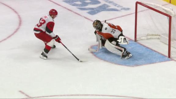 Jackson Blake scores in shootout as East-best Hurricanes top Flyers 4