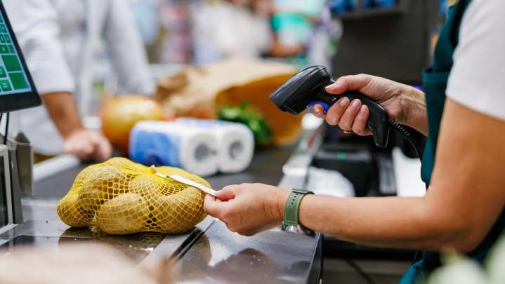 10 Things Aldi Employees Wish You Would Stop Doing