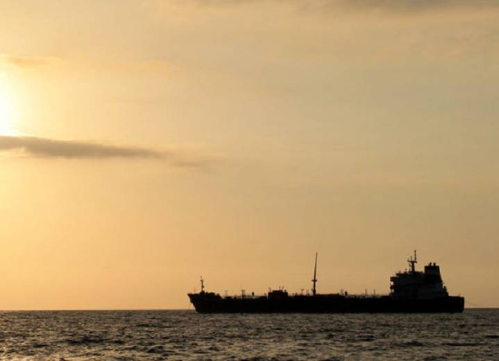 Transparencia Venezuela: 40% de los tanqueros que llegan a Venezuela son irregulares