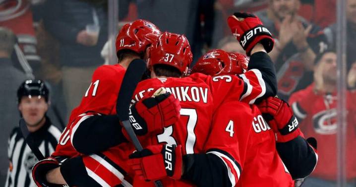 Hurricanes scored 3 goals in third to beat Blue Jackets