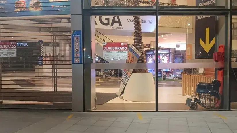 Disponen clausura temporal del Mall del Sur en SJM tras detectarse riesgos en áreas del centro comercial