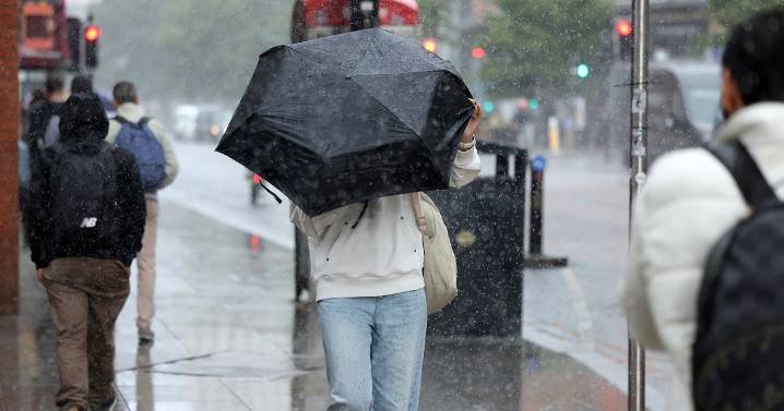 When it will stop raining in Greater Manchester as 27 hour Met Office weather warning in force