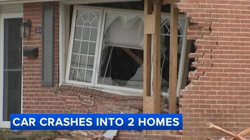 Driver flees after crashing vehicle into 2 homes in Wilmington, Delaware