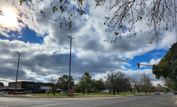 Alerta “Amarillo” en La Plata por tormentas: a qué hora llegarían las lluvias