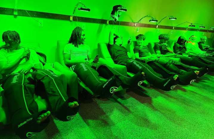 Phoenix high school hoops team adds off