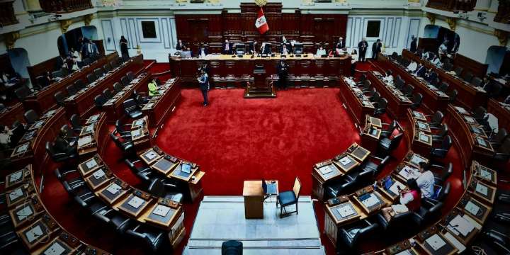 Licencias sin control en el Congreso: parlamentarios solicitaron más de dos mil permisos para ausentarse durante el 2025