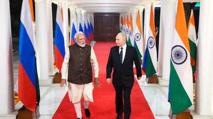 Putin and Modi expand India-Russia economic ties in talks in New Delhi